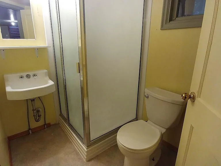 1030 NE Indiana St — Photo 12
