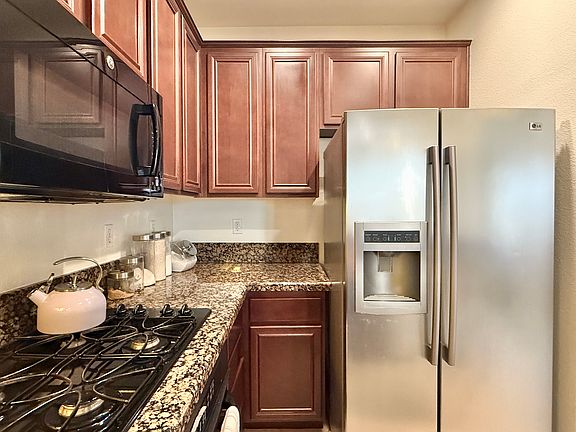 5th image of 10431 Shelborne St Unit 34