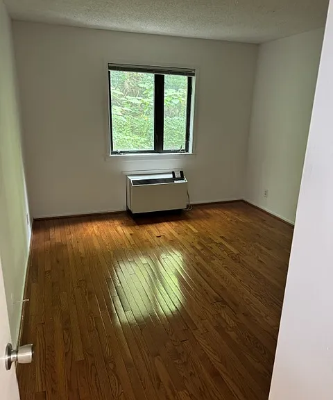 1150 River Rd #3C — Photo 13