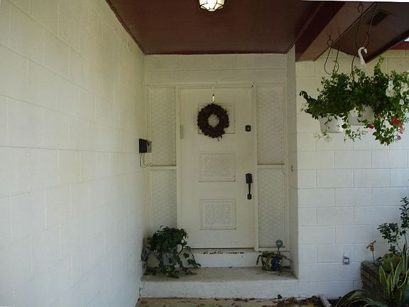 3rd image of 2086 Winnetka Ct