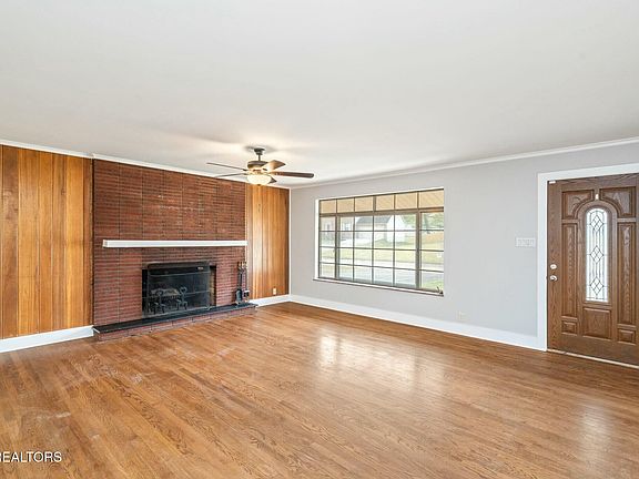 5th image of 212 Buckingham Dr