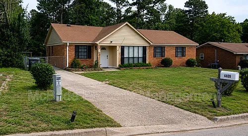 4409 Roxbury Dr Photo 1