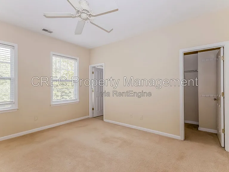 105 Barberry St — Photo 7