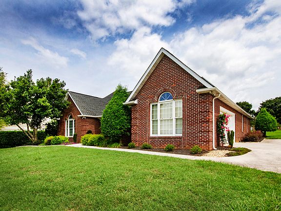 2nd image of 2845 Hirst Cir