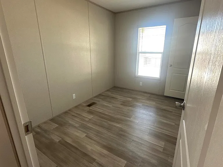 2317 Wallis Creek Trl — Photo 9