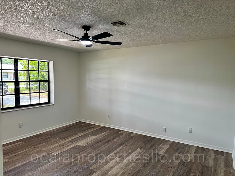 3380 NE 44th Pl — Photo 16