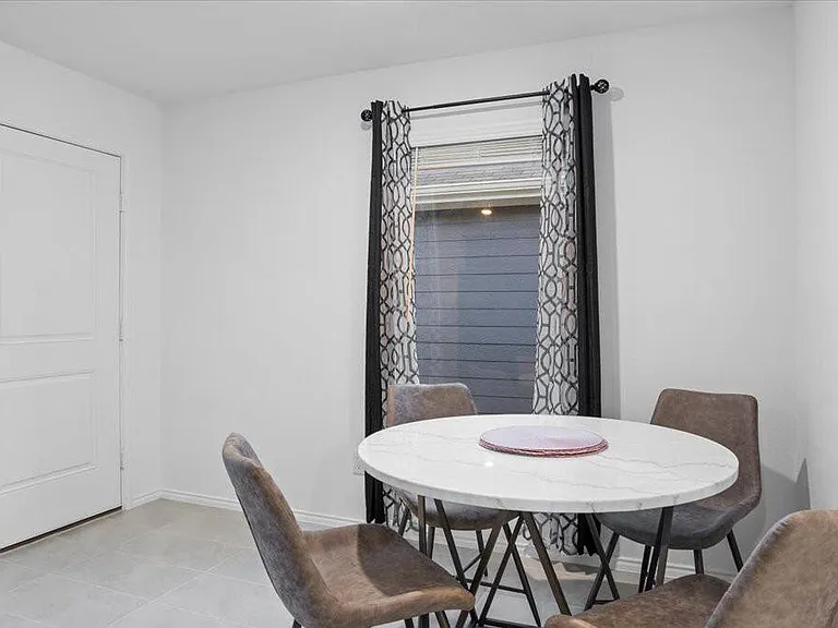 464 Eagle Wind Way — Photo 13