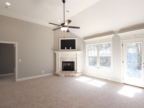 3rd image of 810 Manner Ln #13-lot 13
