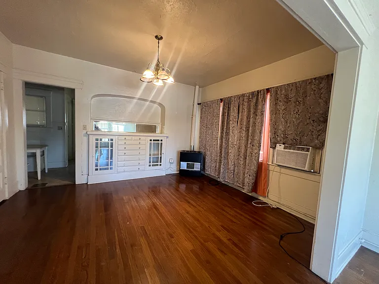 1515-1521 N Van Ness Ave #1519 — Photo 3