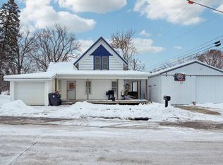 203 Sheldon St, Cambridge, WI 53523