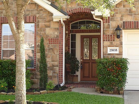 3rd image of 25935 Orchard Knoll Ln