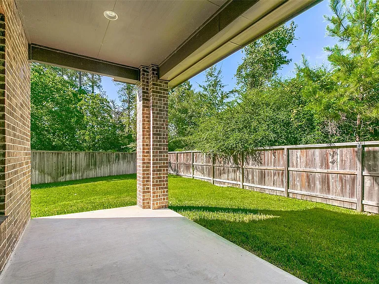 68 Daffodil Meadow Pl — Photo 33