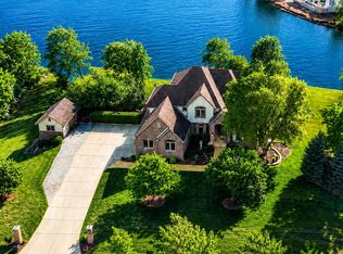84 Liberty Lakes Dr, Valparaiso, IN 46385