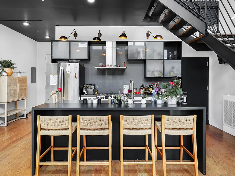 428 Van Brunt St #1 — Photo 17