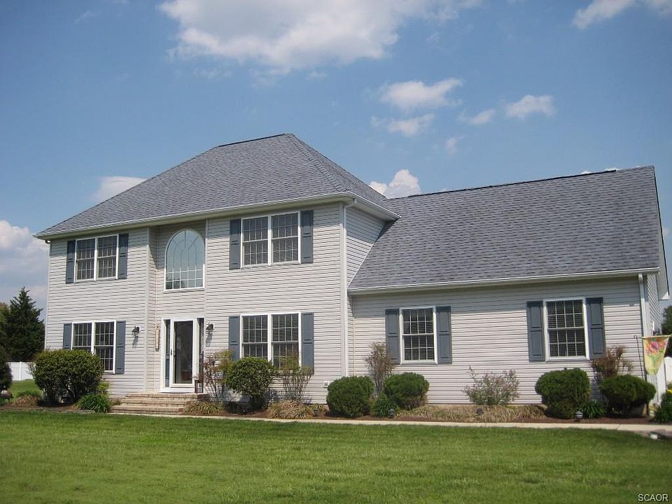 1st image of 17504 Meadow Dr