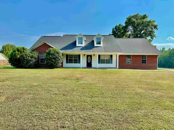 2610 Victory Ln, White Hall, AR 71602