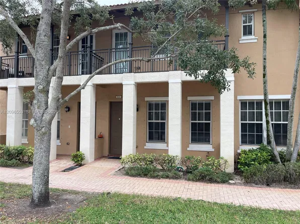 615 SW 147th Ave #615, Hollywood, FL 33027