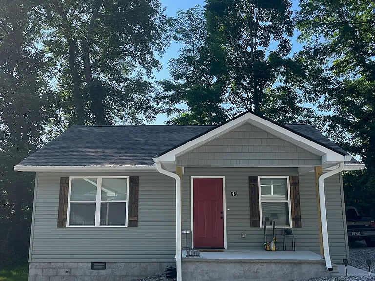 66 Hickory Hill Ln — Photo 1