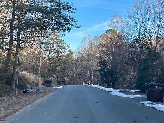 4th image of 28 Zephyr Rd