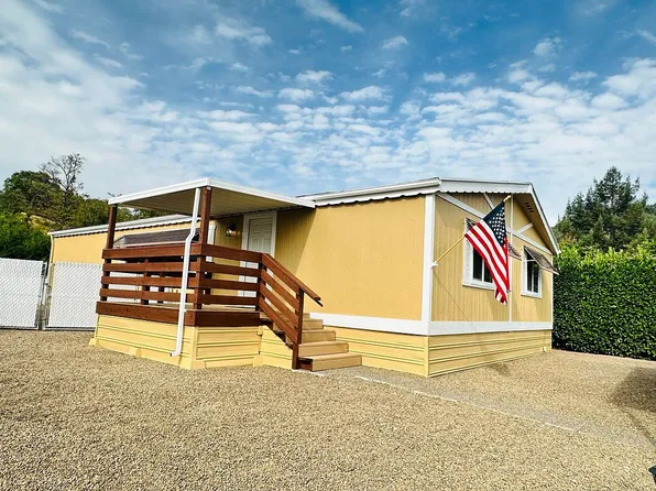 1014 Shadow Ranch Ln, Roseburg, OR 97470