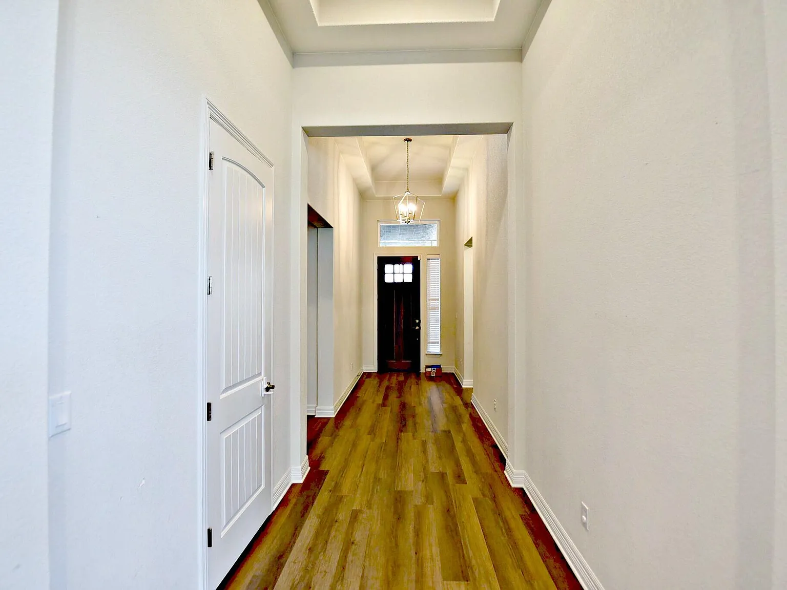 4 bed, 3.5 bath, 2882 sqft, $2,950 — Photo 3