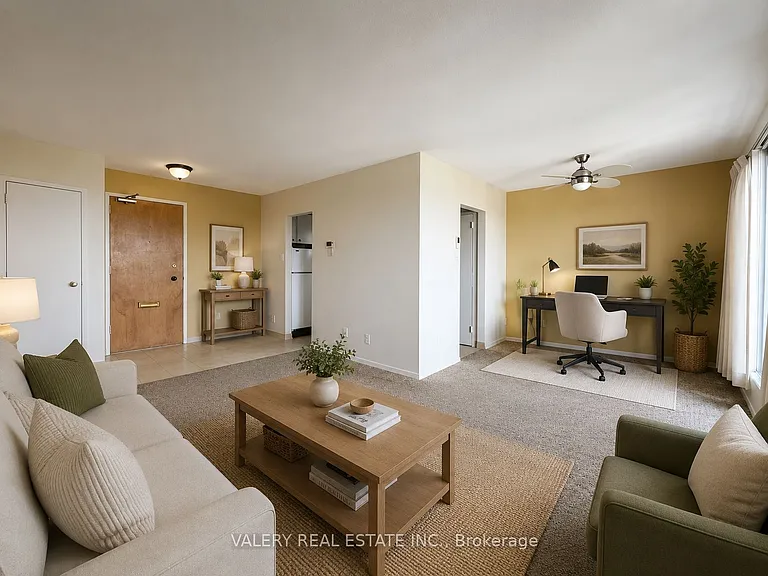 671 Woolwich St #704 — Photo 4