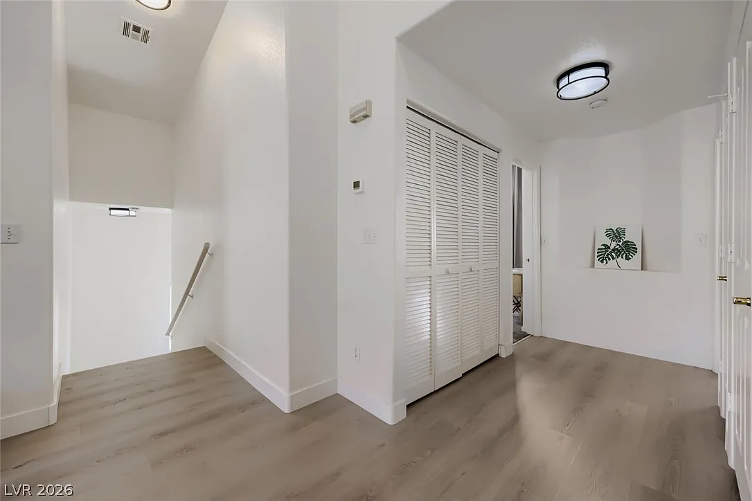2 bed, 2.0 bath, 1229 sqft, $1,660 — Photo 2