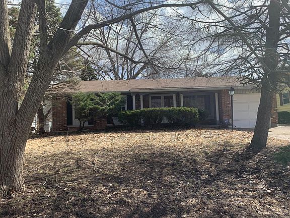 2nd image of 11326 Parkmont Dr