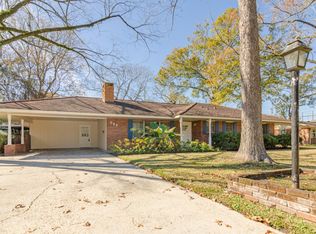 564 Summit Ridge Dr, Baton Rouge, LA 70815