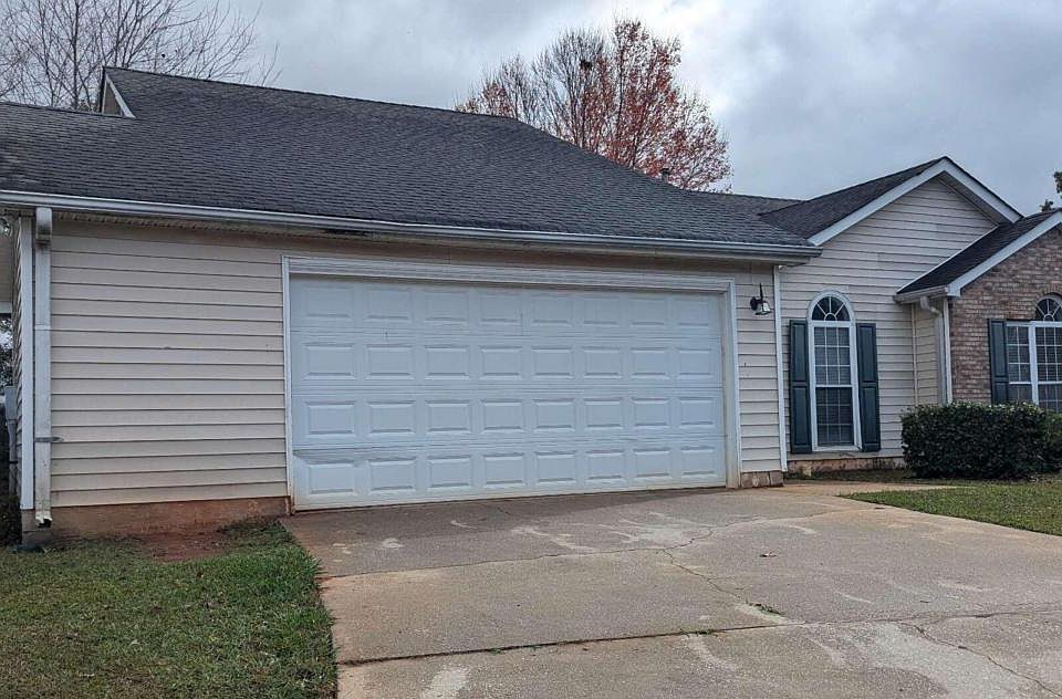 1st image of 405 Northwind Pl
