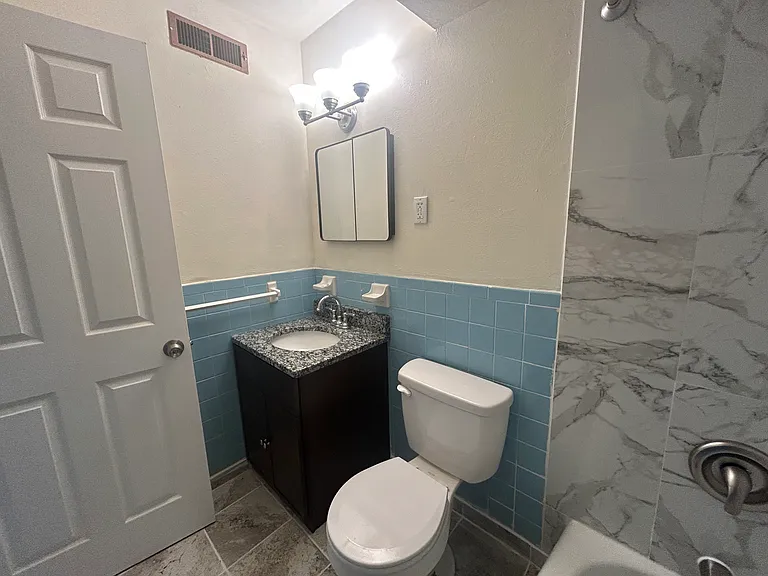 4561 Ridgewood Ave #1 — Photo 4