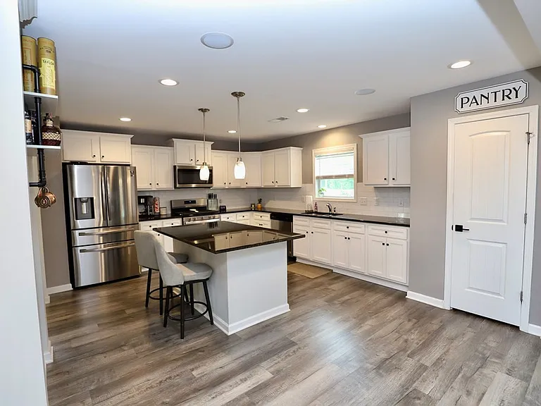 41 High Point Dr — Photo 22