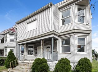 668 Grove St, Irvington, NJ 07111