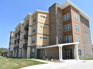 1821 Hillcrest Dr #207, Bellevue, NE 68005