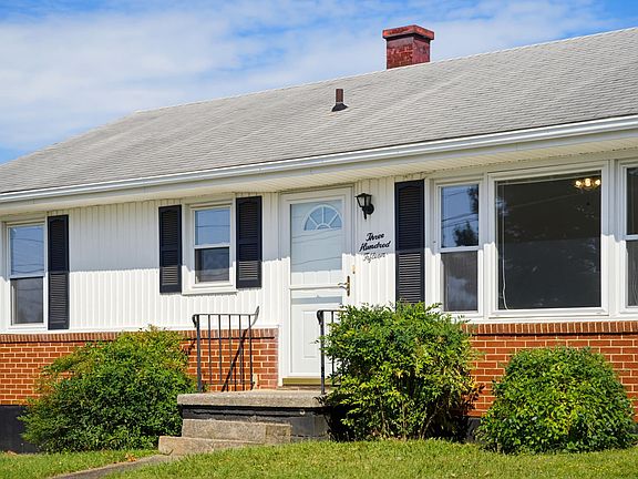 5th image of 315 Sharon Ln