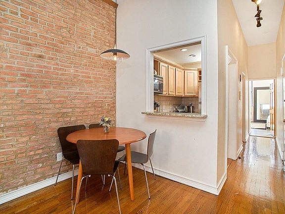 5th image of 226 E 32nd St APT 2