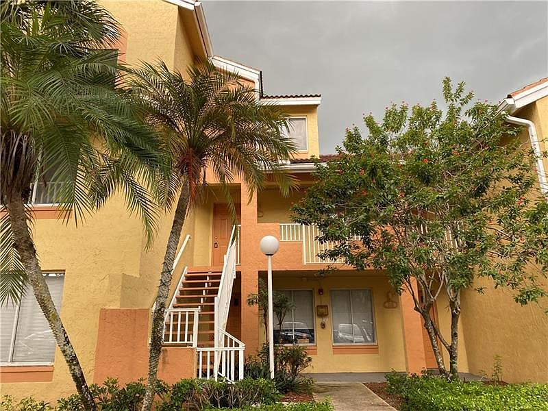 1st image of 1116 Coral Club Dr #1116