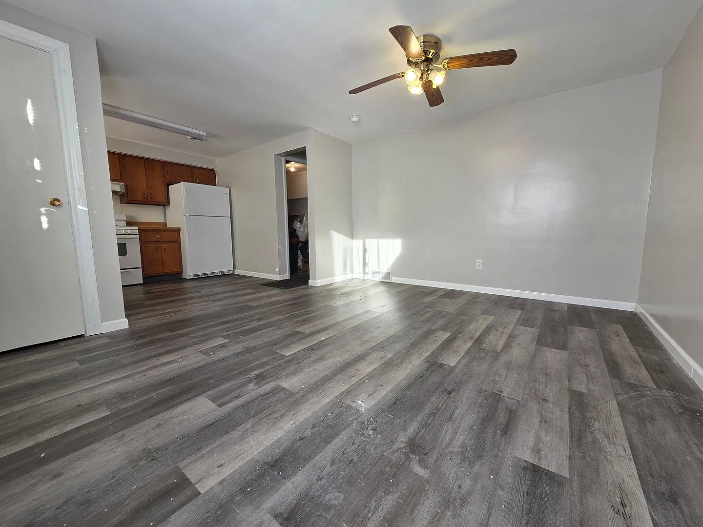 Charming 1BR Apartment in Stowe Township | Open Concept & Off-Street Parking — Photo 4