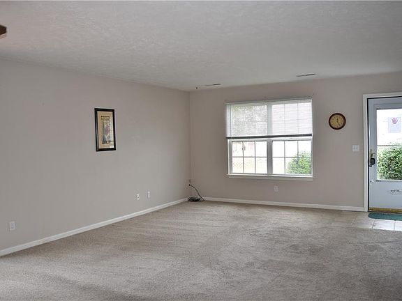 5th image of 14790 Lakeview Dr #2