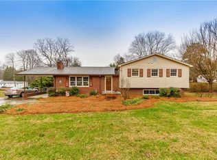 1502 Fleming Rd, Greensboro, NC 27410