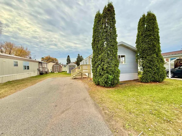 1401 N 23rd St Trailer 18, Escanaba, MI 49829