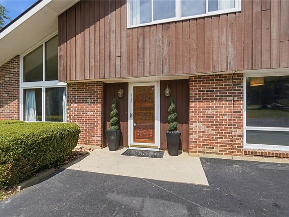 5th image of 2798 Parakeet Ln