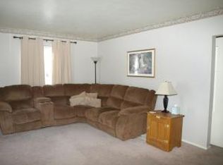 1688 Indiana Dr, Galesburg, IL 61401