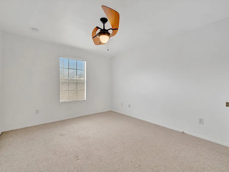 4850 51st St W #3205 — Photo 4