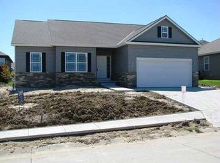 18923 Josephine St, Omaha, NE 68136