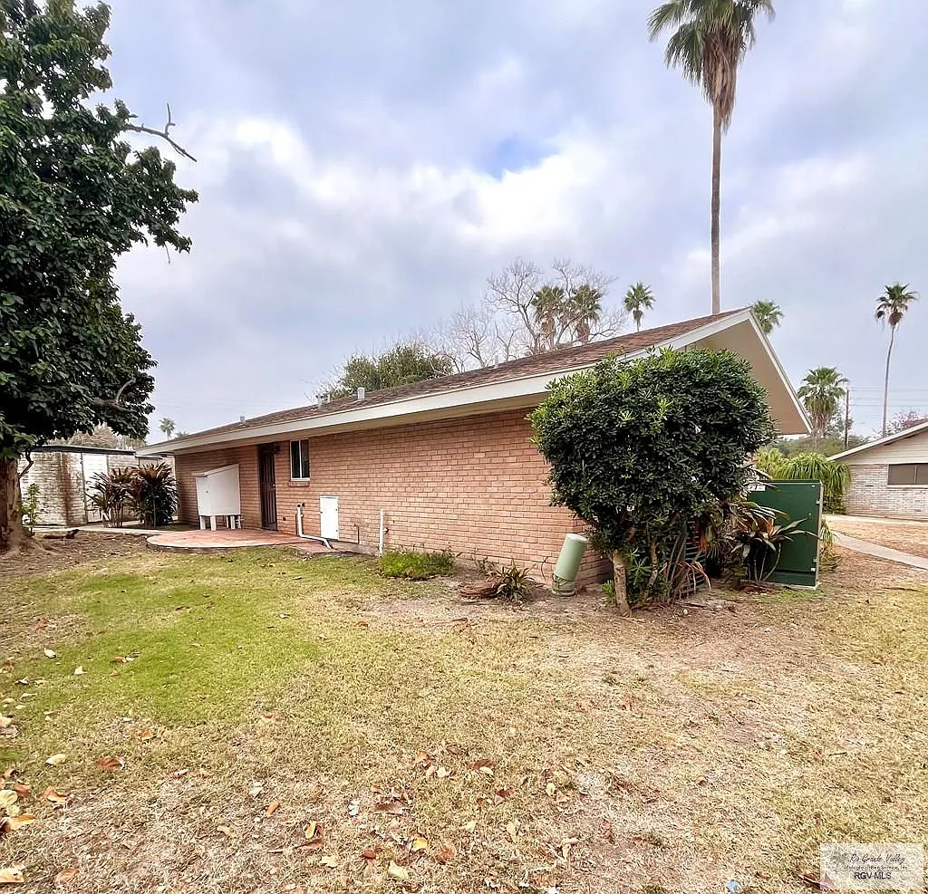 2 bed, 2.0 bath, 1500 sqft, $1,750 — Photo 4