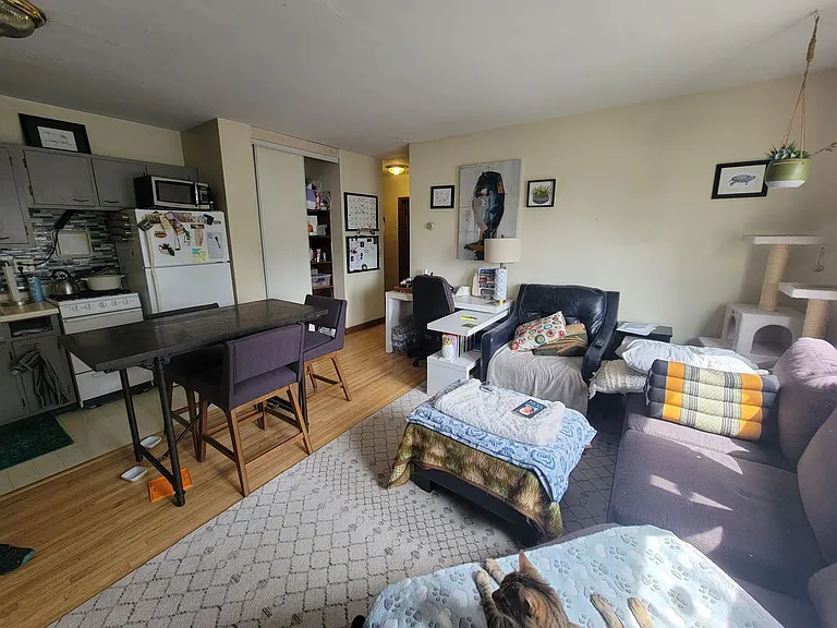327 University Ave SE — Photo 15