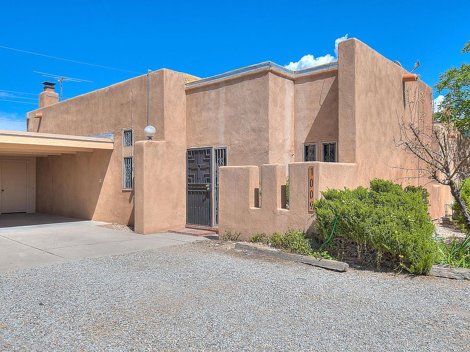 1st image of 1009 Guadalupe Del Prado St NW