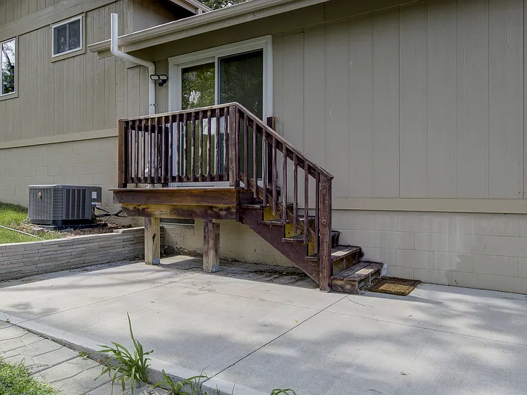 9705 S 21st Ave — Photo 19