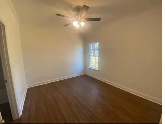 5th image of 2308 Mimosa Dr